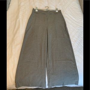 Women’s Zara houndstooth wide leg cropped pant